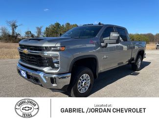Used 2025 Chevrolet Silverado 2500 LT w/ Texas Edition video 1