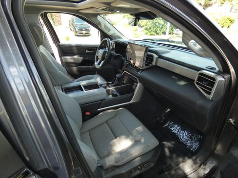 Used 2024 Toyota Tundra Limited w/ TRD Off-Road Package AWD/4WD image 28