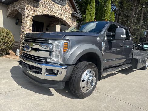 Used 2019 Ford F550 4x4 Crew Cab Super Duty image 2
