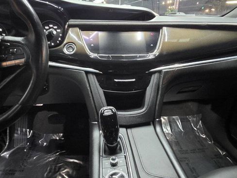 Used 2020 Cadillac XT6 Premium Luxury w/ Platinum Package AWD/4WD image 29