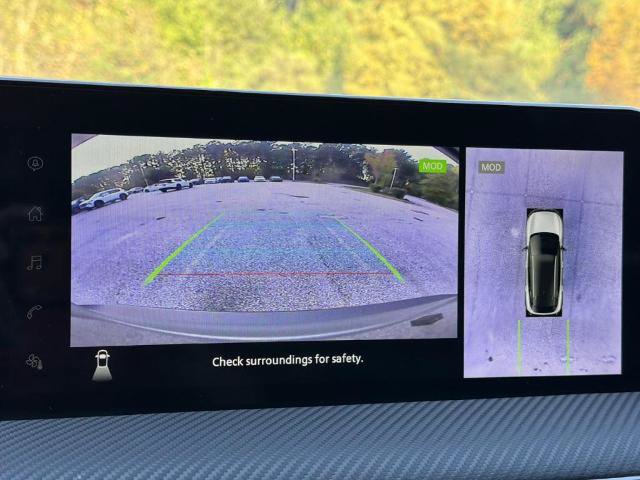 Certified 2025 Nissan Kicks SR FWD image 3