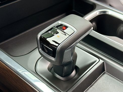 Used 2024 GMC Sierra 1500 SLT w/ SLT Premium Plus Package image 13