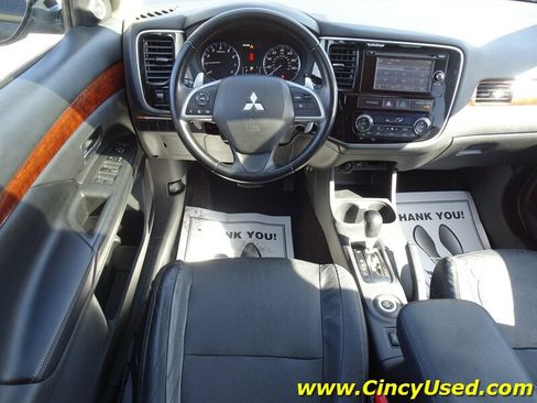 Used 2015 Mitsubishi Outlander GT AWD/4WD image 9