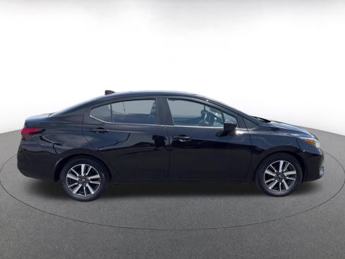 Used 2025 Nissan Versa SV FWD image 16