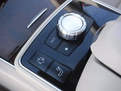 Used 2014 Mercedes-Benz E 350 Cabriolet image 17