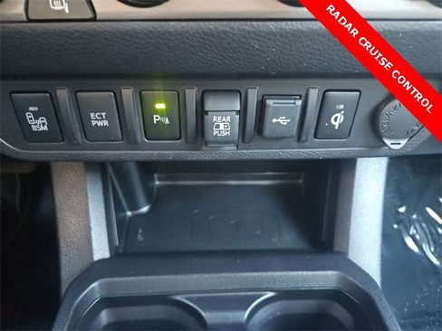 Used 2022 Toyota Tacoma TRD Sport image 33