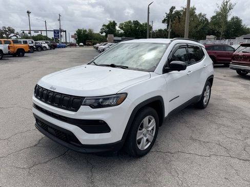 Used 2022 Jeep Compass Latitude w/ Convenience Group image 9