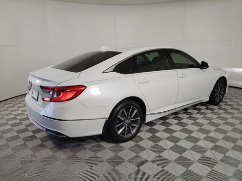 Certified 2021 Honda Accord EX-L image 9