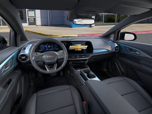 New 2026 Chevrolet Equinox EV LT image 16