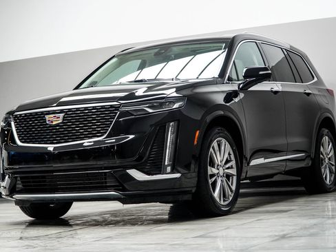 Used 2024 Cadillac XT6 Premium Luxury w/ LPO, Floor Liner Package AWD/4WD image 8
