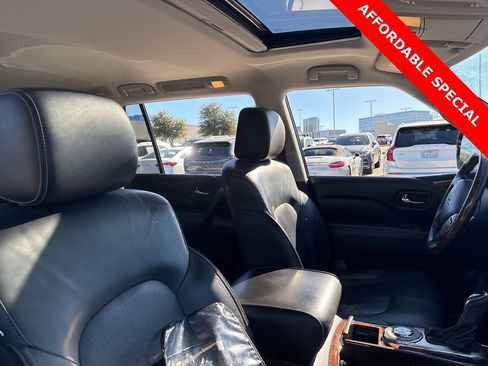 Used 2018 INFINITI QX80 Base image 12