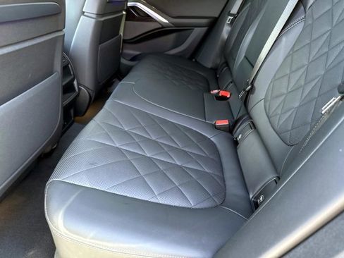 Certified 2025 BMW X6 xDrive40i image 14