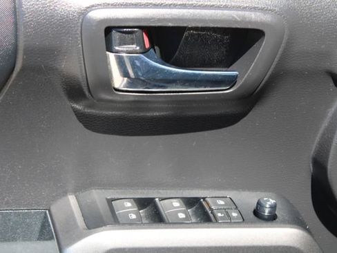 Used 2023 Toyota Tacoma TRD Off-Road AWD/4WD image 19