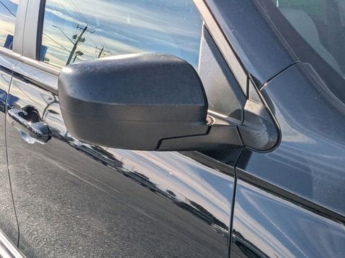 Used 2023 Honda Pilot LX image 10