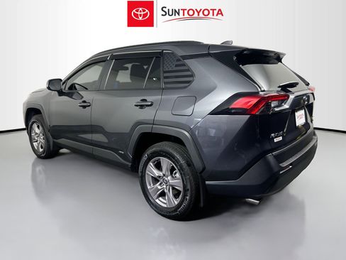Used 2024 Toyota RAV4 XLE AWD/4WD image 6