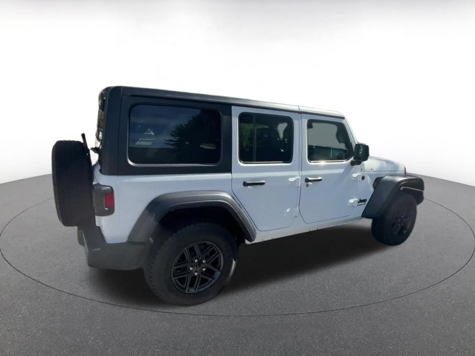 Used 2025 Jeep Wrangler Unlimited Sport AWD/4WD image 13