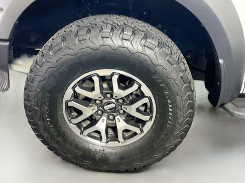 Used 2023 Ford F150 Raptor image 13