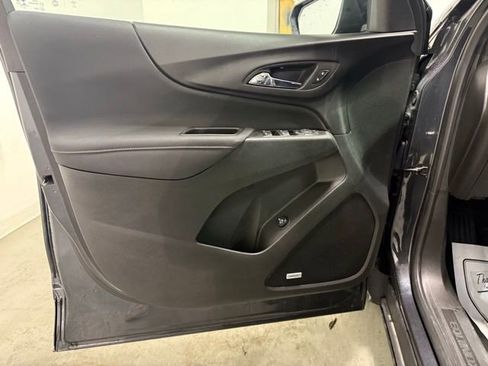 Certified 2022 Chevrolet Equinox RS w/ RS Leather Package image 9