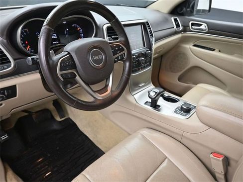 Used 2014 Jeep Grand Cherokee Overland w/ Advanced Technology Group image 18