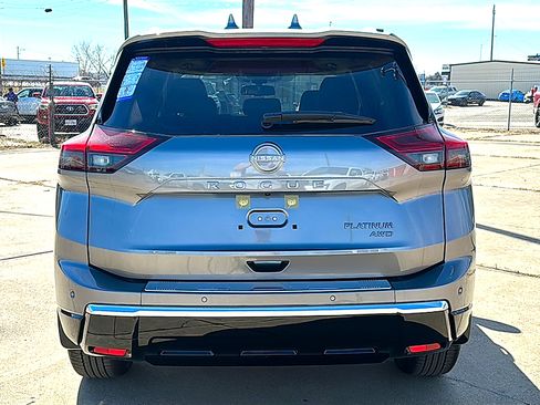 New 2026 Nissan Rogue Platinum w/ Tech Package image 7