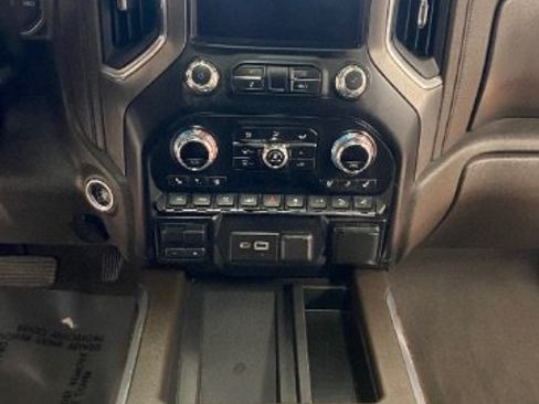 Used 2020 GMC Sierra 1500 Denali w/ Denali Ultimate Package AWD/4WD image 20