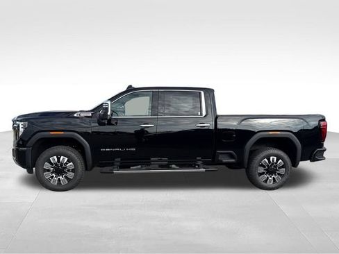 New 2026 GMC Sierra 2500 Denali w/ Denali Reserve Package AWD/4WD image 2