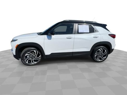 Used 2025 Chevrolet TrailBlazer RS w/ Convenience Package FWD image 5