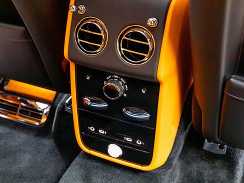 New 2026 Rolls-Royce Cullinan image 48