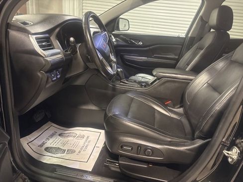 Used 2019 GMC Acadia SLT w/ LPO, Cargo Package image 18