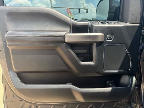 Used 2020 Ford F150 Platinum w/ Equipment Group 701A Luxury AWD/4WD image 14