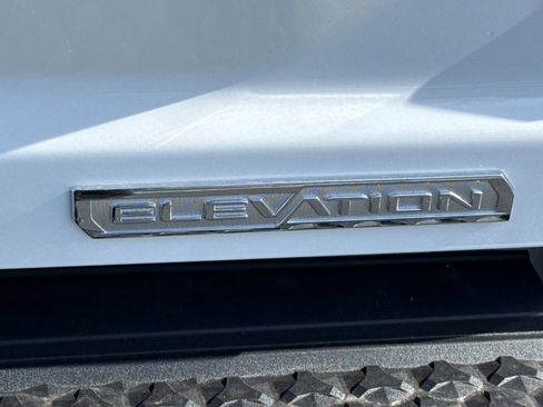 New 2026 GMC Canyon Elevation w/ Convenience Package image 27
