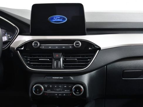 Used 2022 Ford Escape SE w/ Convenience Package image 9