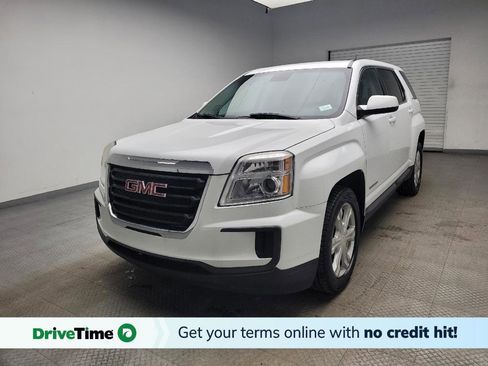 Used 2017 GMC Terrain SLE image 1