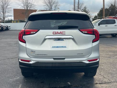 Used 2021 GMC Terrain SLT image 6