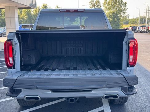 Used 2025 GMC Sierra 1500 Denali w/ Technology Package AWD/4WD image 7