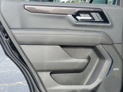 New 2026 GMC Yukon Elevation image 12