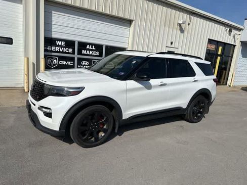 Used 2020 Ford Explorer ST w/ ST Street Pack image 15