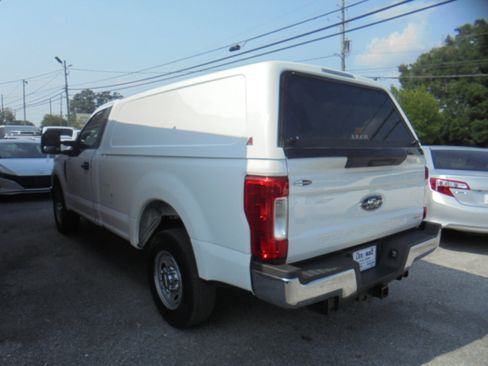 Used 2017 Ford F250 XL w/ XL Value Package image 6