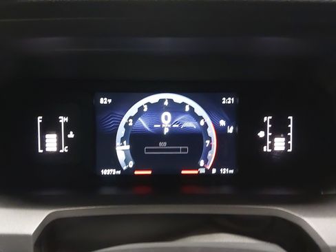 Used 2025 Toyota Tacoma SR5 AWD/4WD image 19