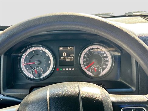 Used 2022 RAM 1500 Tradesman w/ Chrome Appearance Group image 12