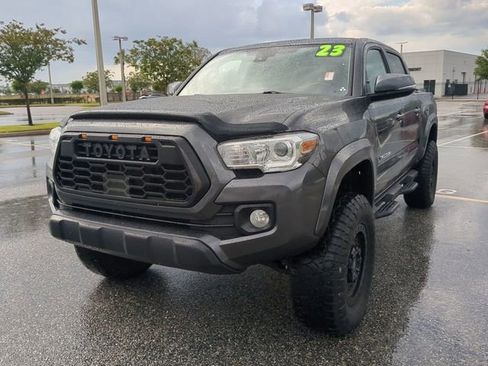 Used 2023 Toyota Tacoma SR5 AWD/4WD image 8