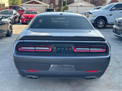 Used 2021 Dodge Challenger SXT w/ Driver Convenience Group image 7