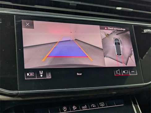 Used 2019 Audi Q8 Premium Plus w/ Premium Plus image 15