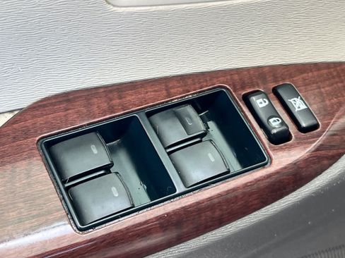 Used 2014 Toyota Sienna XLE FWD image 13