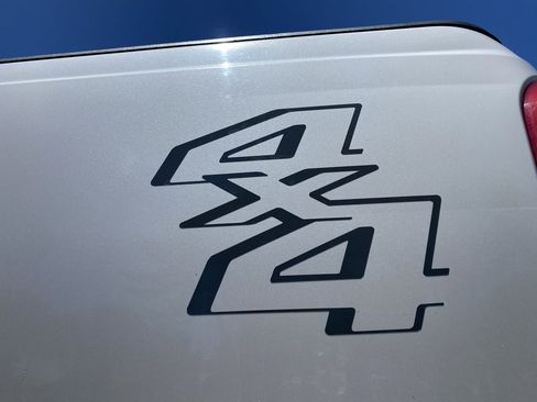 Used 2011 Ford F250 Lariat w/ Lariat Interior Pkg image 18