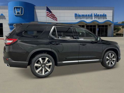 New 2025 Honda Pilot Elite image 9