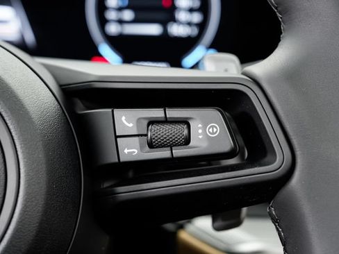 Certified 2026 Porsche Cayenne AWD/4WD image 14