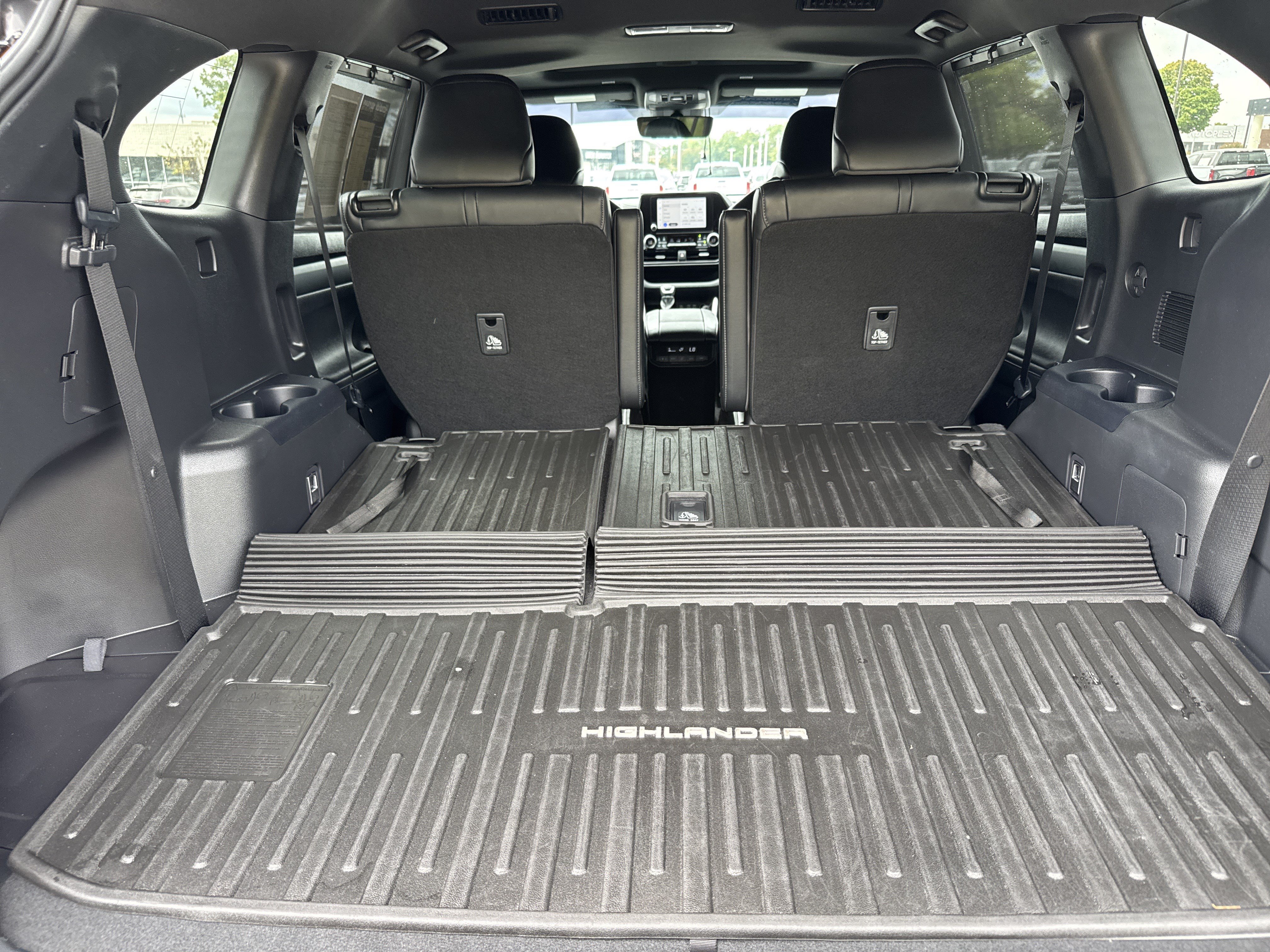 Used 2023 Toyota Highlander XSE AWD/4WD image 31