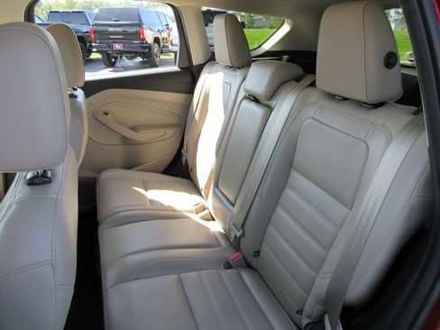Used 2017 Ford Escape Titanium FWD image 21