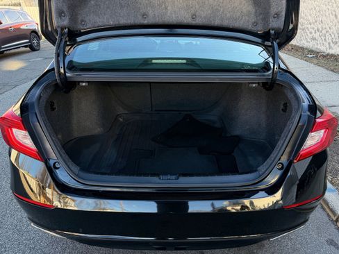 Used 2019 Honda Accord Sport image 14